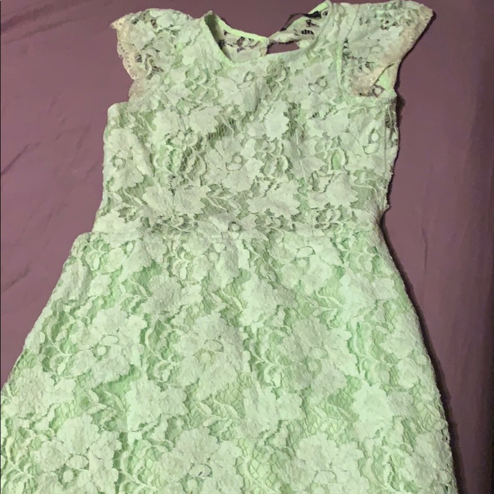 Green party dress lace size 6
